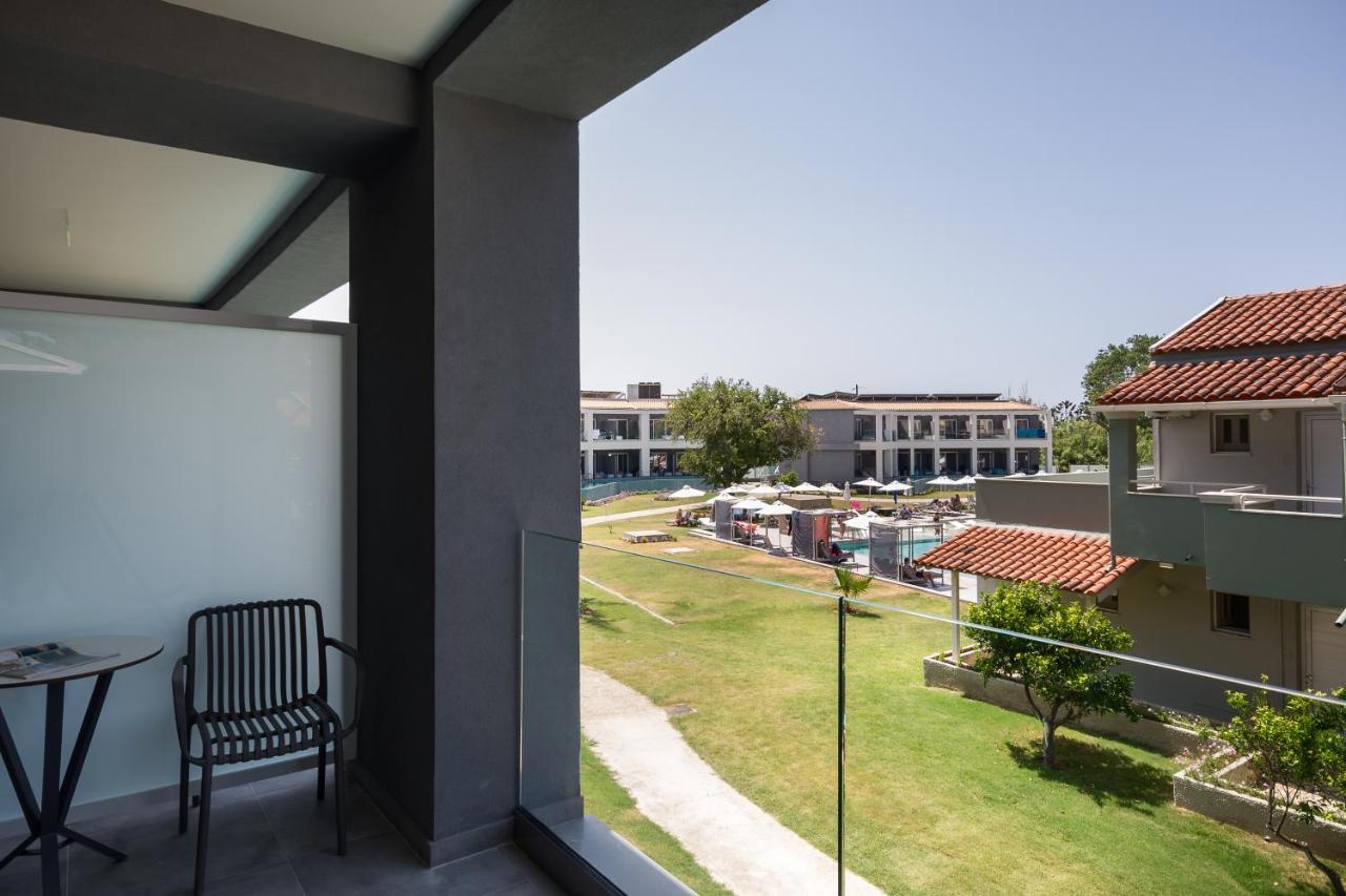 Acharavi Beach Hotel Bagian luar foto