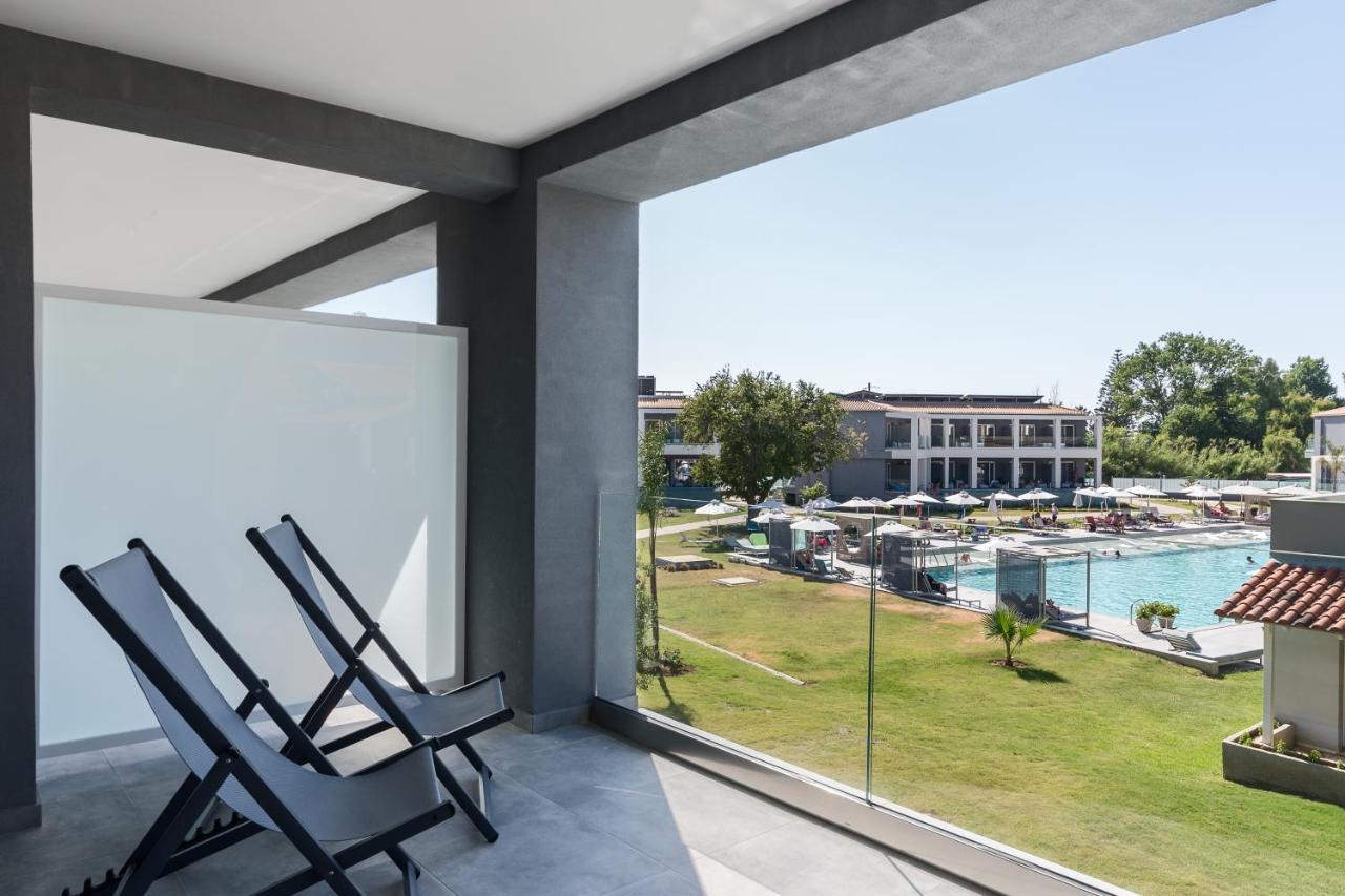 Acharavi Beach Hotel Bagian luar foto