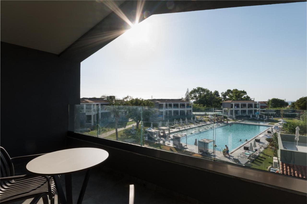 Acharavi Beach Hotel Bagian luar foto