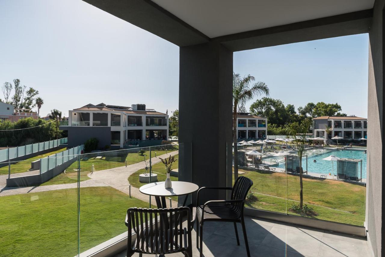 Acharavi Beach Hotel Bagian luar foto