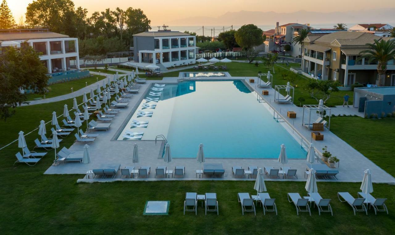 Acharavi Beach Hotel Bagian luar foto